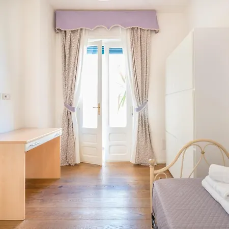 דירה Maison Camilla. Terrace With A View .a/c . Wifi